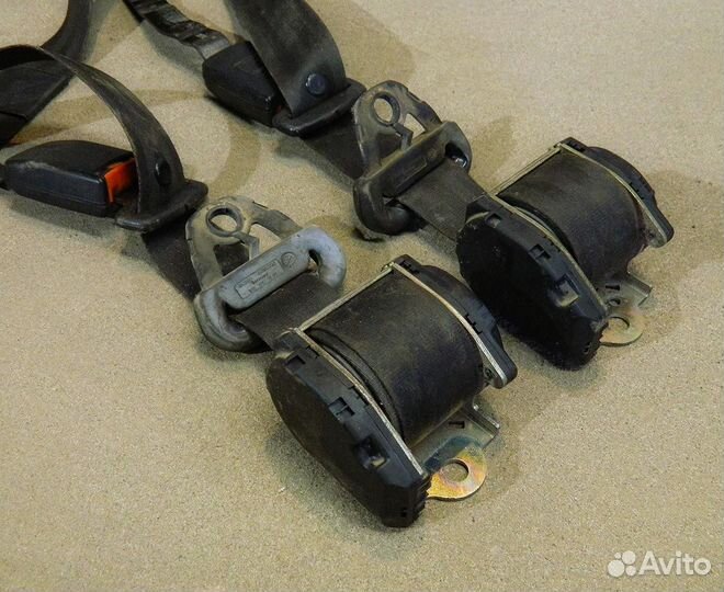 Ремни безопасности передние VW Passat B3