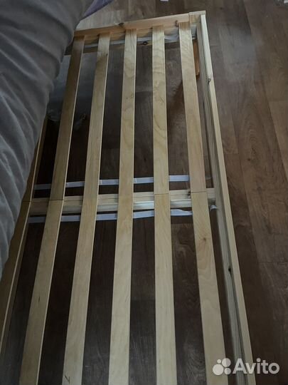 Кровать IKEA из массива