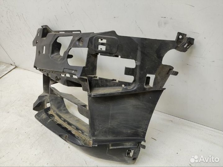 Кронштейн бампера передний левый Bmw 5Er G30 2016