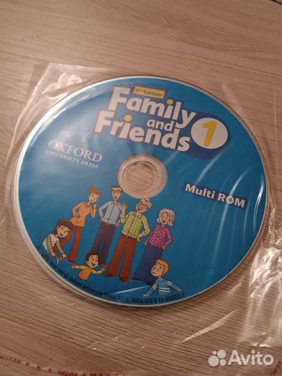 Книга, тетрадь и 2 диска