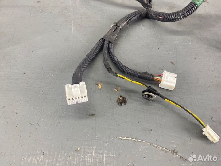 Проводка двери задняя левая Lexus Gs 300