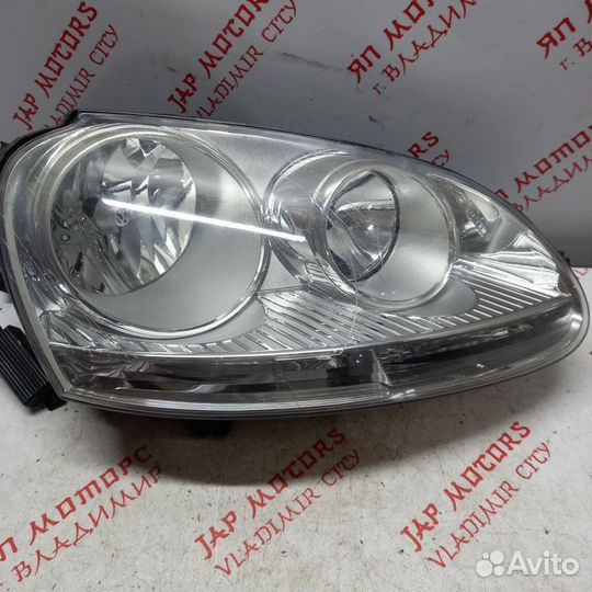 Фара галогеновая передняя правая Volkswagen Golf 5