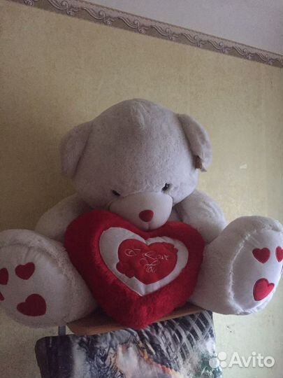 Плюшевый медведь