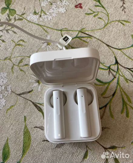Наушники Xiaomi mi tws basic 2 хорошее состояние