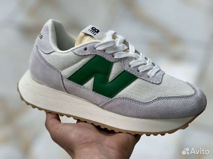 Кроссовки женские new balance 237