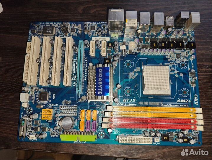 Материнская плата gigabyte GA-M720-US3 AM2+