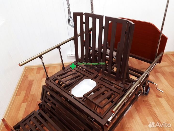 Медицинская кровать для ухода за больными