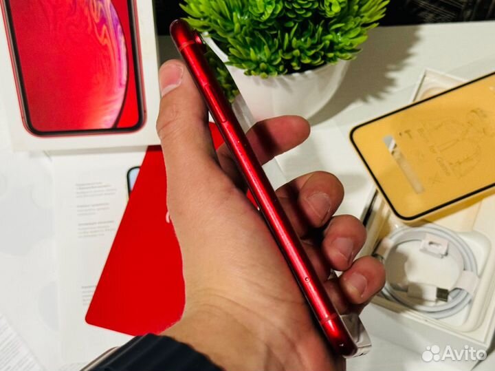 iPhone Xr, 64 ГБ