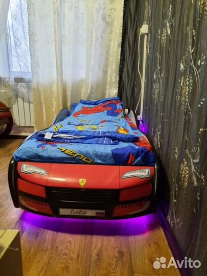 Кровать машина