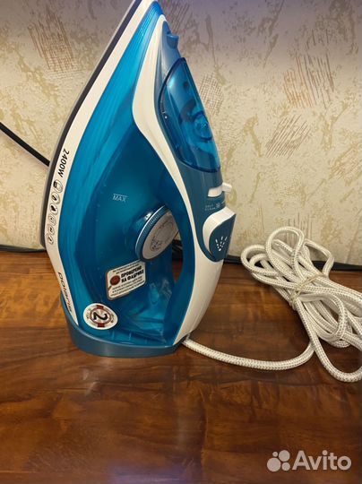 Утюг новый Polaris