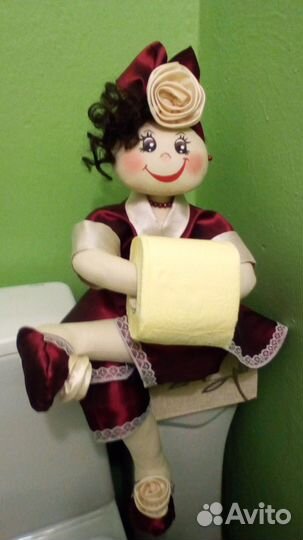 Кукла - держатель туалетной бумаги