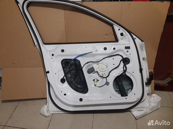 Дверь передняя левая Audi A4 B8