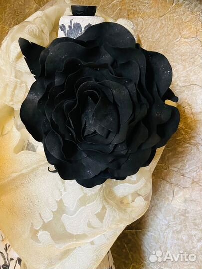 Брошь - роза