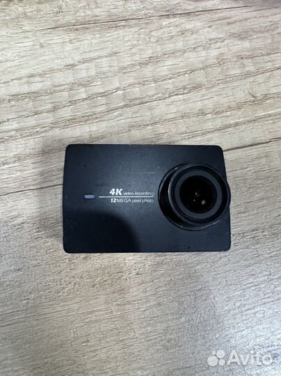 Экшн камера xiaomi yi 4k + допы