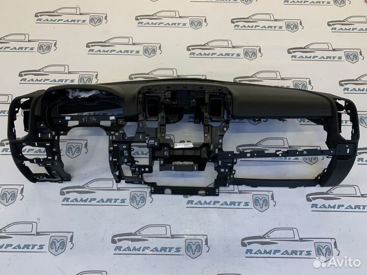 Панель передняя салона (торпедо)