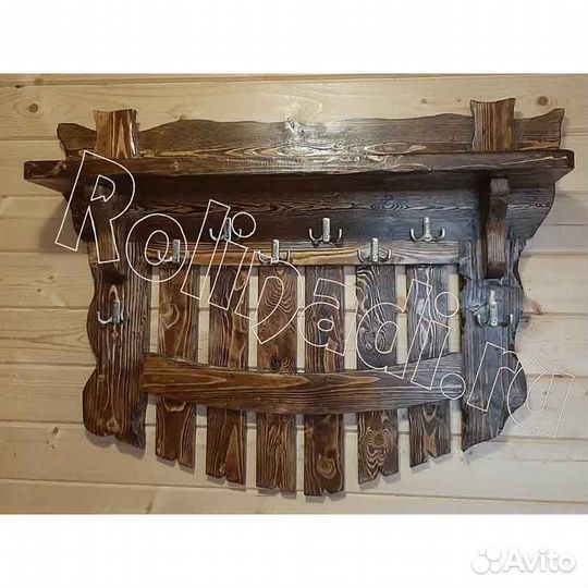 Вешалка из дерева