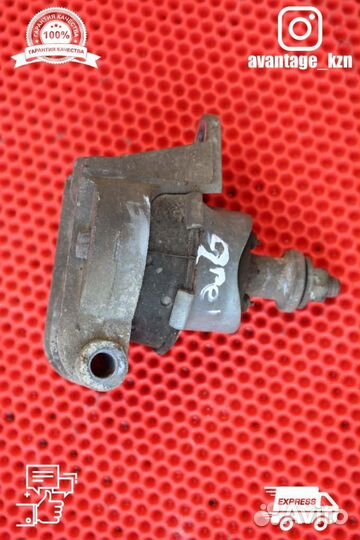 Верхняя правая опора двс Opel Astra H хэтчбек 3
