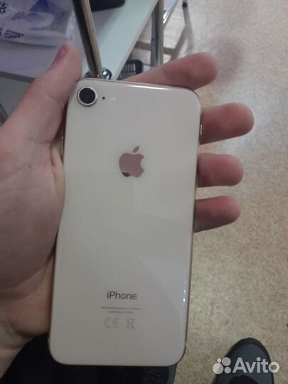 iPhone 8, 64 ГБ