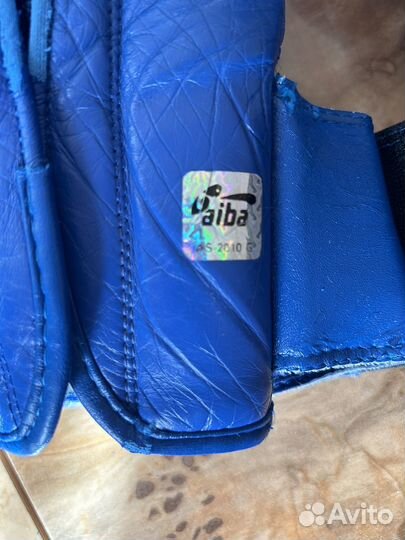 Перчатки для бокса и кикбоксинга Aiba 10 oz Adidas