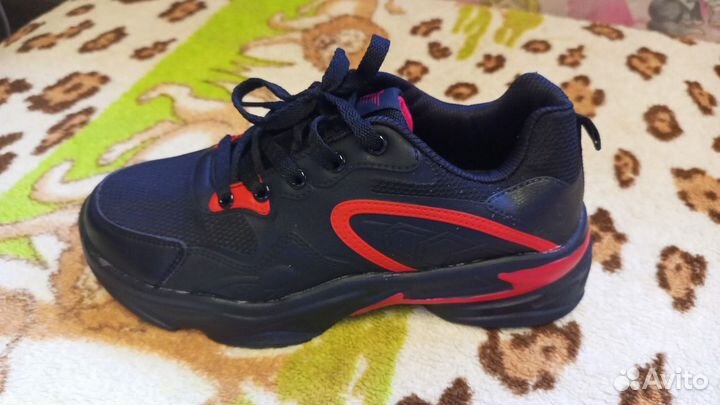 Кроссовки унисекс