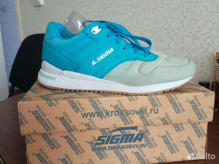 Кроссовки женские 38 размер