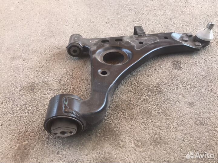 Продаю рычаг передний правый opel mokka новый