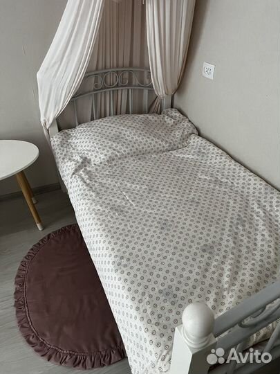 Кровать детская