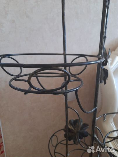 Подставка для цветов напольная металлическая