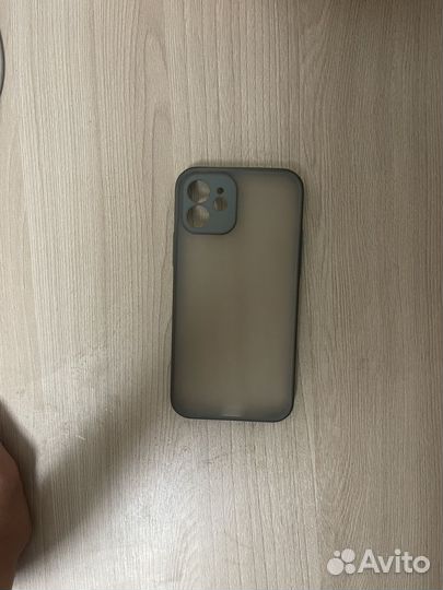 Чехлы на iPhone 12