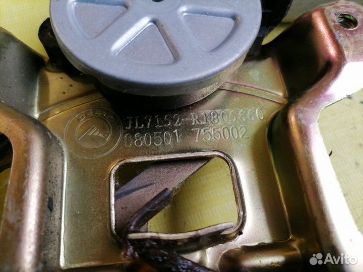 Стеклоподъемник передний правый Geely Mk 2008-2015