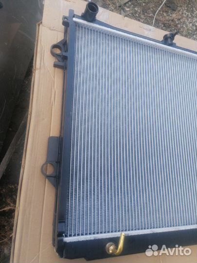 Радиатор двс Toyota Land Cruiser 200 200 4.7 2010