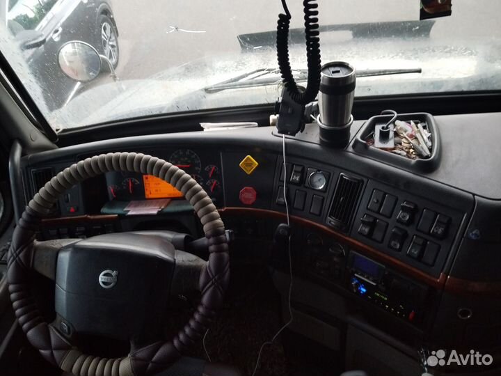 Volvo VNL 670, 2003