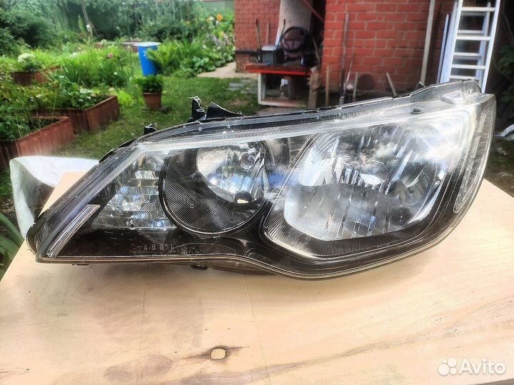 Фара Honda Civic 4d левая 33150-SNB-G610-M1