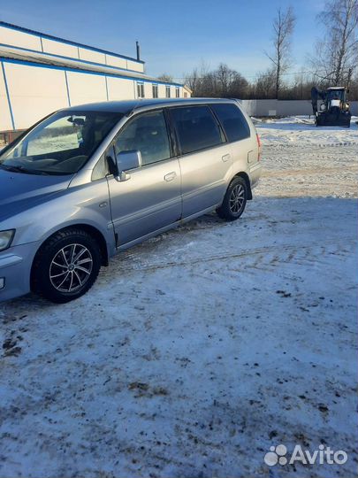 Mitsubishi Space Wagon 2.4 AT, 2001, 265 000 км