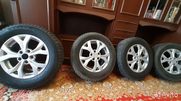 Nokian Tyres Nordman 5 SUV 215/65 R16