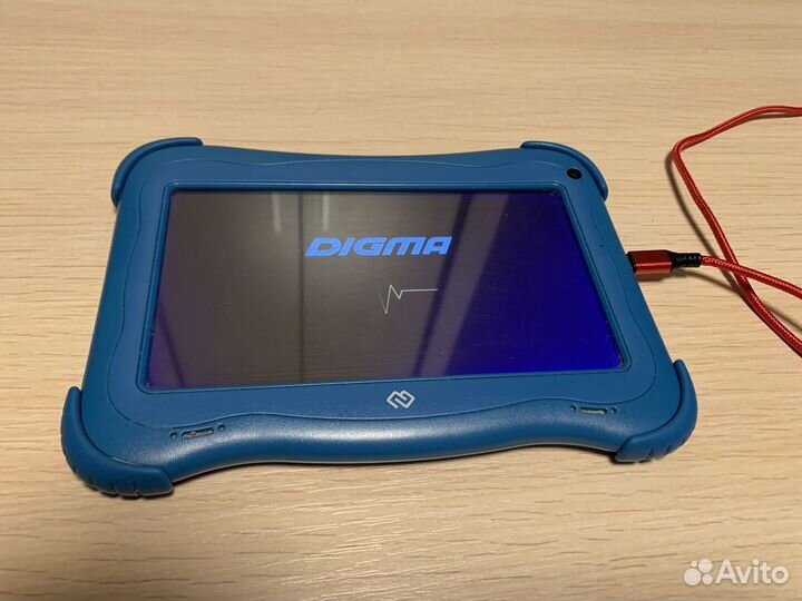 Планшет Digma optima kids 7