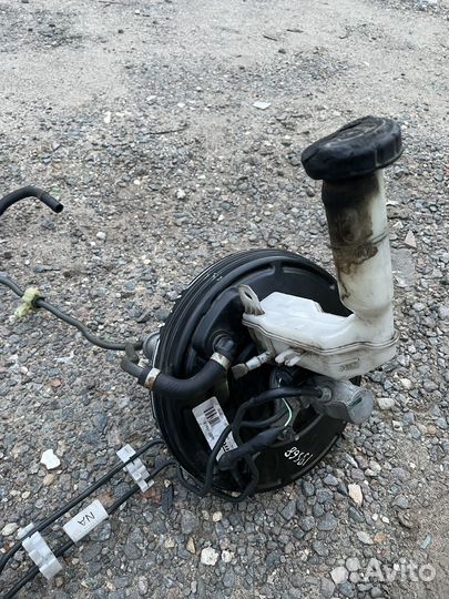 Главный тормозной цилиндр Nissan Juke