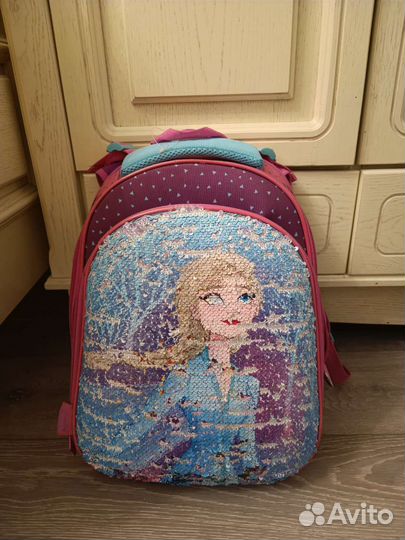 Школьный рюкзак