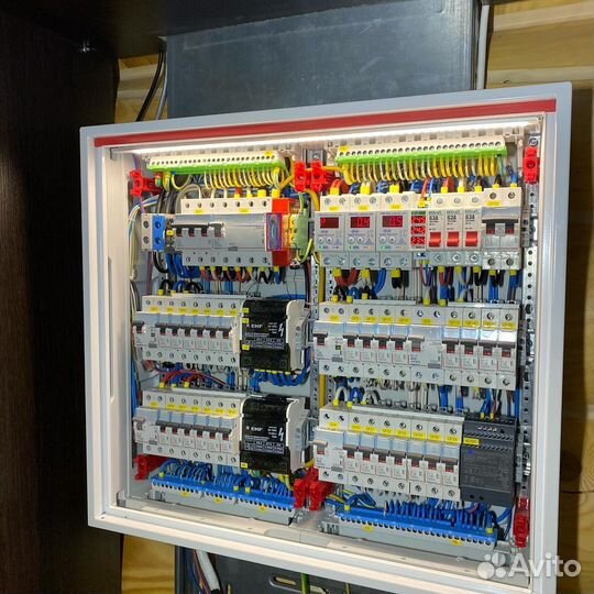 Услуги электрика - Электромонтажник