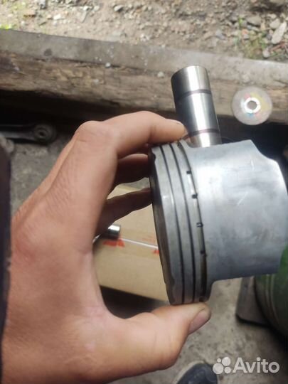 Поршень subaru forester