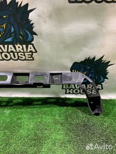 Кронштейн заднего бампера Volkswagen Passat B6 BZB