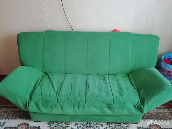 Диван