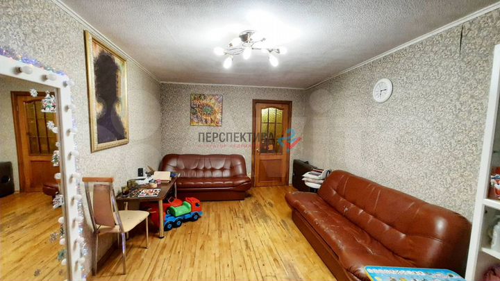 4-к. квартира, 89 м², 1/3 эт.