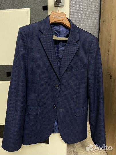 Пиджак для мальчика + 2 пары брюк