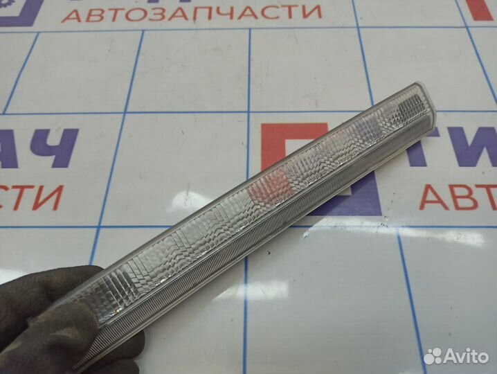 Фонарь задний стоп сигнал Toyota Land Cruiser Prad