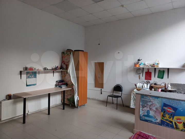 Продам торговое помещение, 196 м²