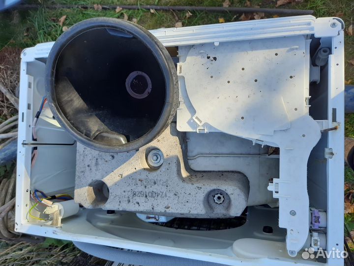 Стиральная машина на запчасти indesit