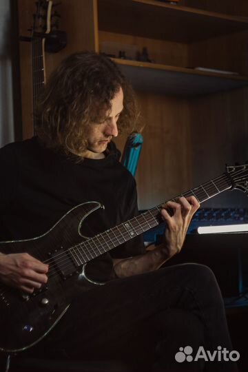 Уроки акустической и электрогитары онлайн и очно
