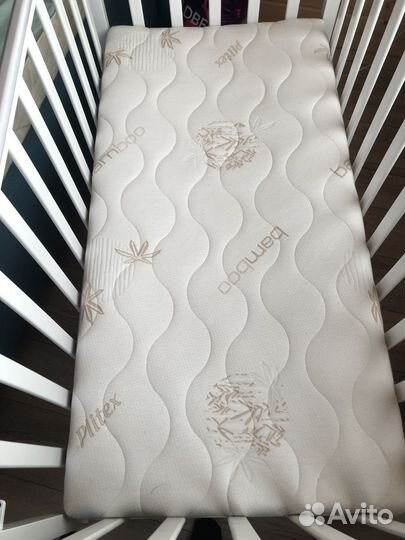 Детская кровать и матрас