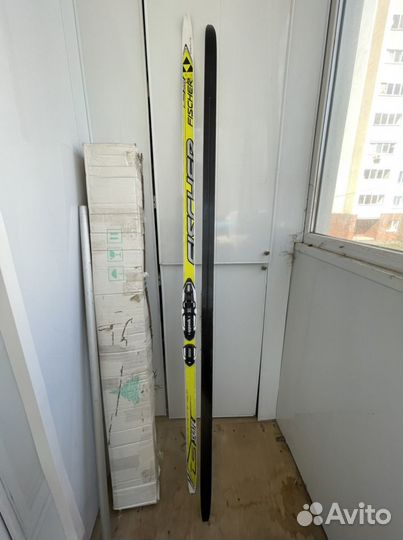 Беговые лыжи